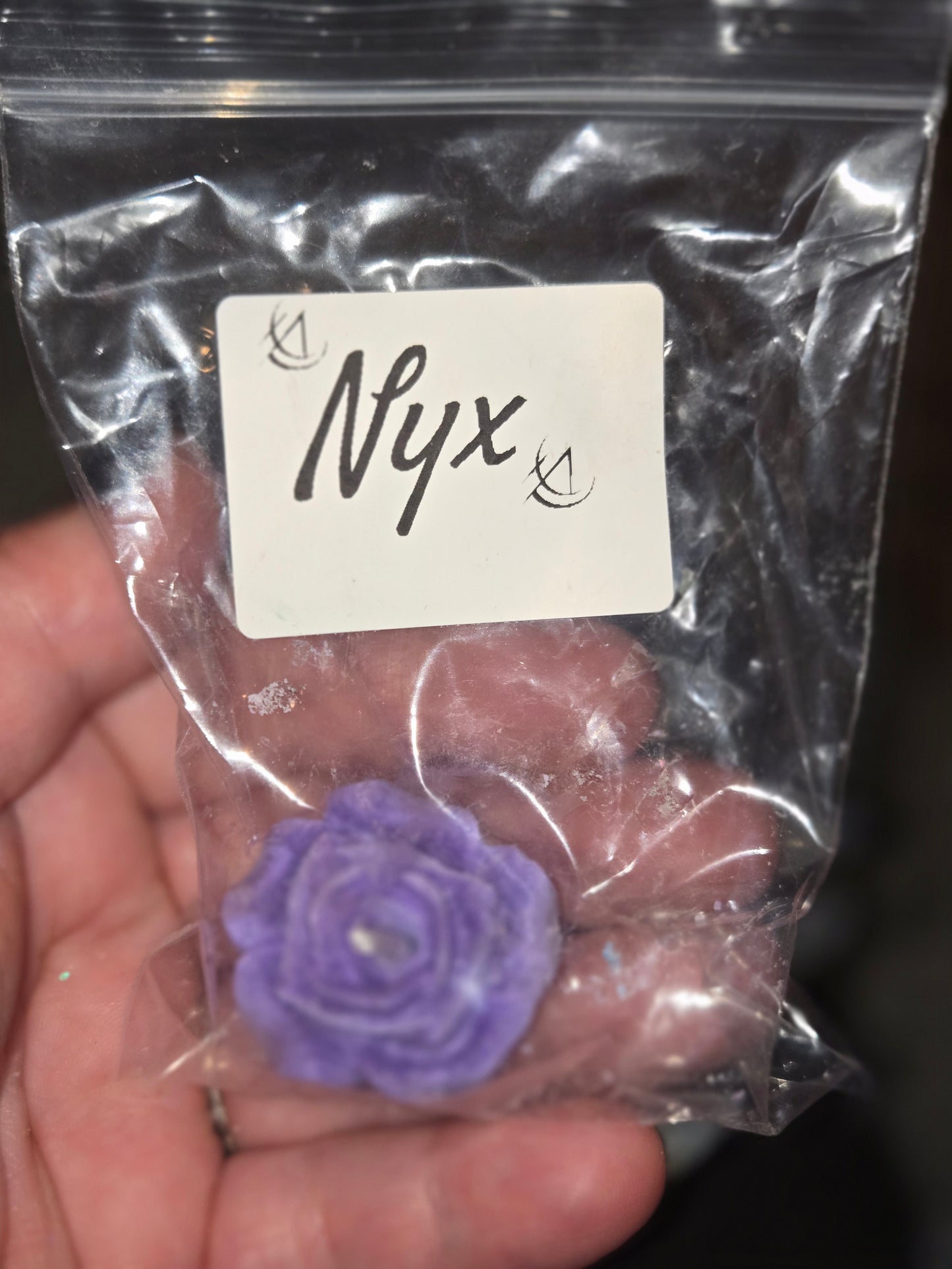 Nyx floral tealight candle