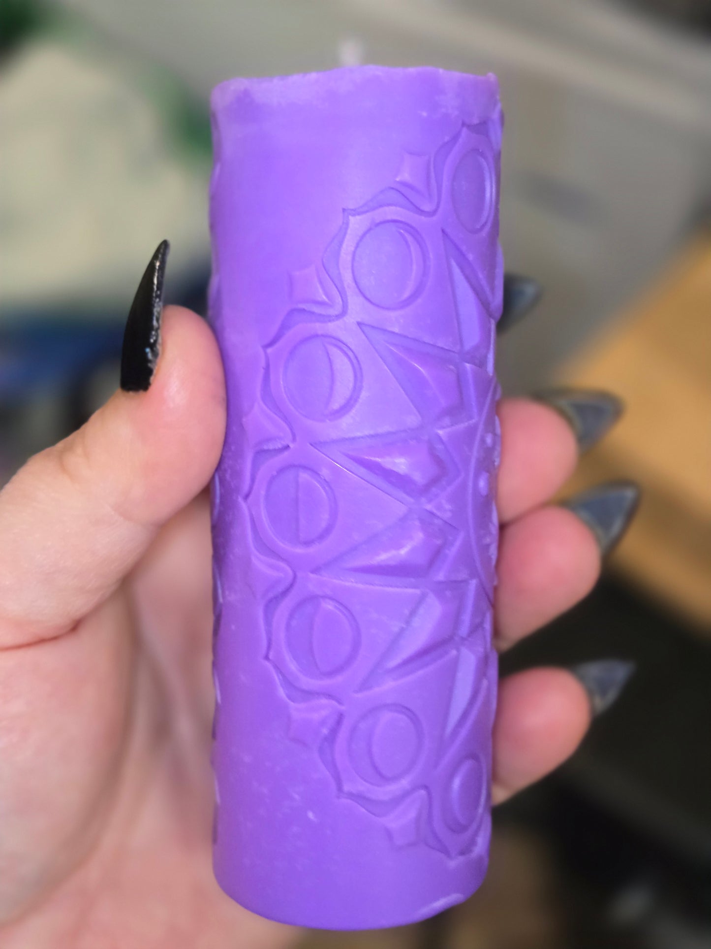 Decorative cylinder candle